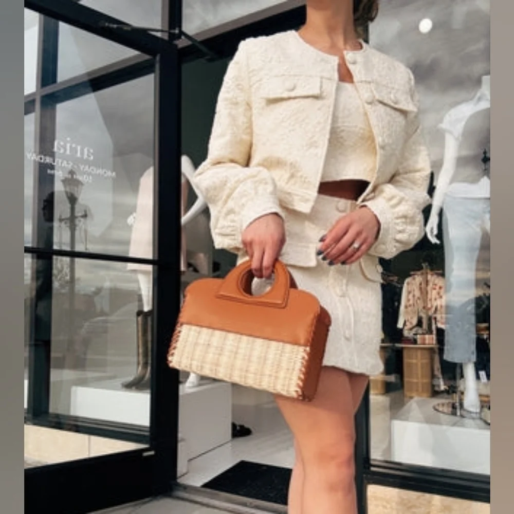 NEW Amanda Uprichard - Off-white Bello Jacket in Muslin | Size Medium - Picture 4 of 16